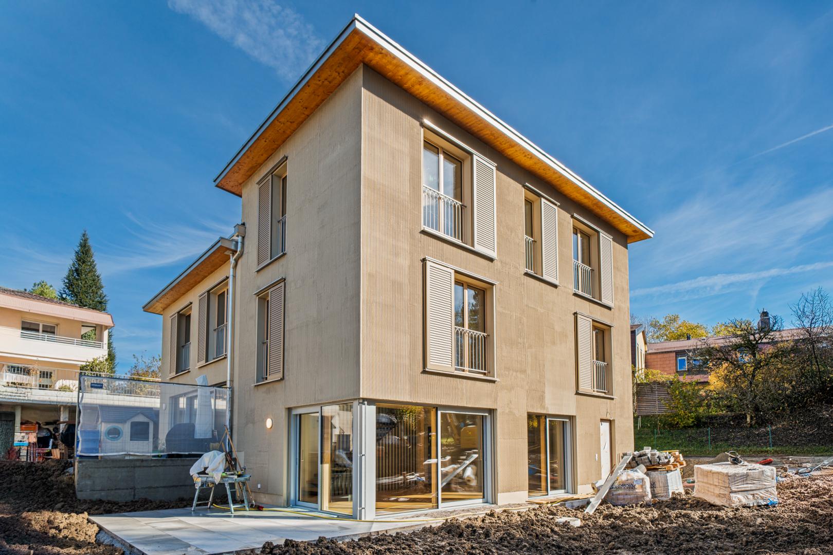 SUPERBE PROJET DE SIX VILLAS MITOYENNES