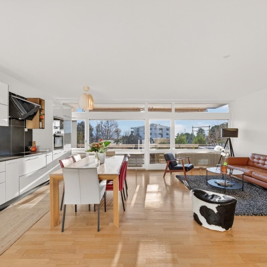 😍🔑 TRÈS RARE À LUTRY ! 🏡💚

Charmante villa au centre et à 3 min. Du bord du lac. Une opportunité rare à la vente.

Prenons le temps de nous rencontrer. Tout simplement. 🤗

#proximmo #immobilier #proximmoagenceimmobilière #realestate #icionvend