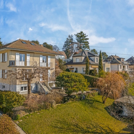 😍 RARE À LAUSANNE 🔑🍀

Coup de cœur pour cette magnifique villa individuelle parfaitement située dans un quartier prisé de Chailly.

Une visite s’impose ! 🤗

Prenons le temps de nous rencontrer. Tout simplement. ☺️

#proximmo #immobilier #vente #icionvend