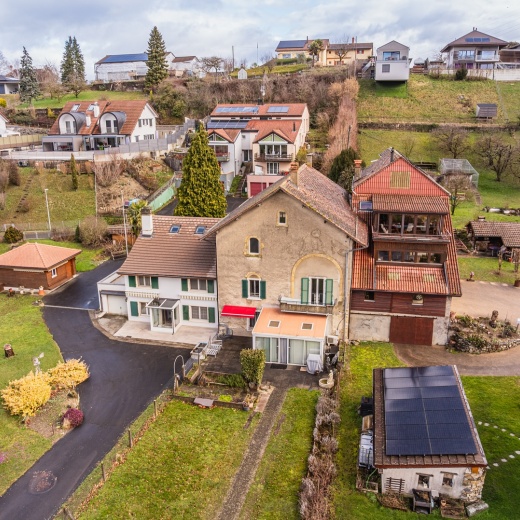 😍 BELLE OPPORTUNITÉ À SAISIR ! 🔥🔑

À visiter rapidement à Chavornay, belle bâtisse avec potentiel. 

Prenons le temps de nous rencontrer. Tout simplement. 😉

#proximmo #immobilier #realestate #vente #icionvend