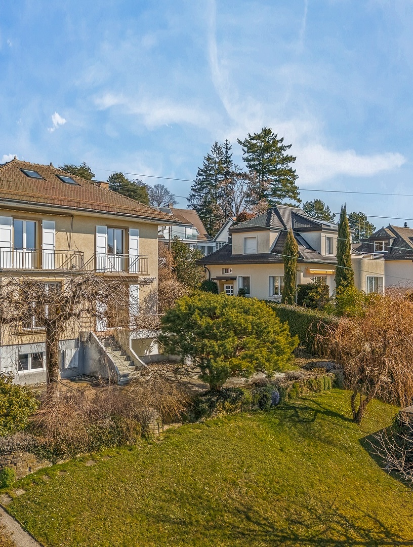 😍 RARE À LAUSANNE 🔑🍀

Coup de cœur pour cette magnifique villa individuelle parfaitement située dans un quartier prisé de Chailly.

Une visite s’impose ! 🤗

Prenons le temps de nous rencontrer. Tout simplement. ☺️

#proximmo #immobilier #vente #icionvend