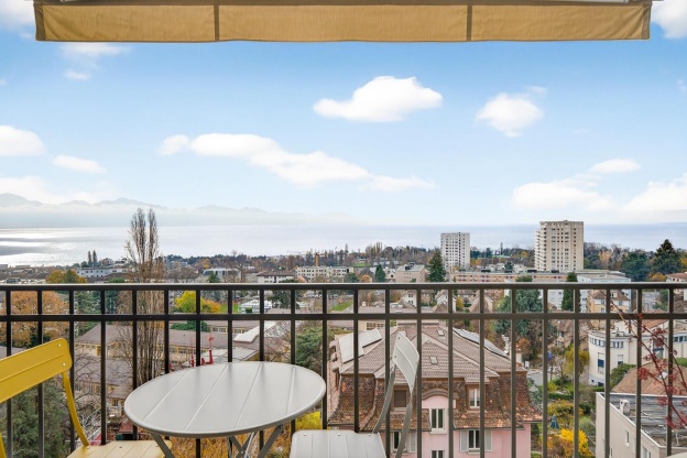 ?? LAUSANNE AVEC VUE ?✨

Splendide attique parfaitement situé au calme dans un quartier prisé à 5 mn du centre-ville et du bord du lac. ?

Prenons le temps de nous rencontrer. Tout simplement. ?

#proximmo #immobilier #proximmoagenceimmobilière #realestate #icionvend