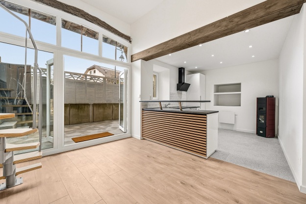 💚 BELLE OPPORTUNITÉ 🥰

Superbe bien rénové avec soins à saisir au centre de Commugny. 

Prenons le temps de nous rencontrer. Tout simplement. 🤗

#proximmo #immobilier #vente #realestate #icionvend