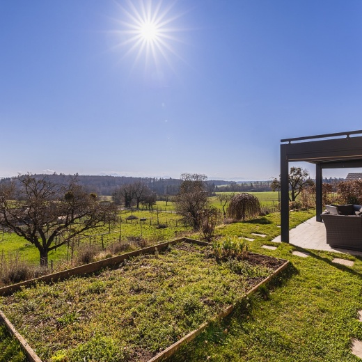 😍 EN EXCLUSIVITÉ À MOIRY 🔑💚

Superbe villa récente en parfait état parfaitement située au calme et offrant une magnifique vue sur la région. 🤩

Une visite s’impose !

Prenons le temps de nous rencontrer. Tout simplement. 😉

#proximmo #immobilier #realestate #vente #icionvend