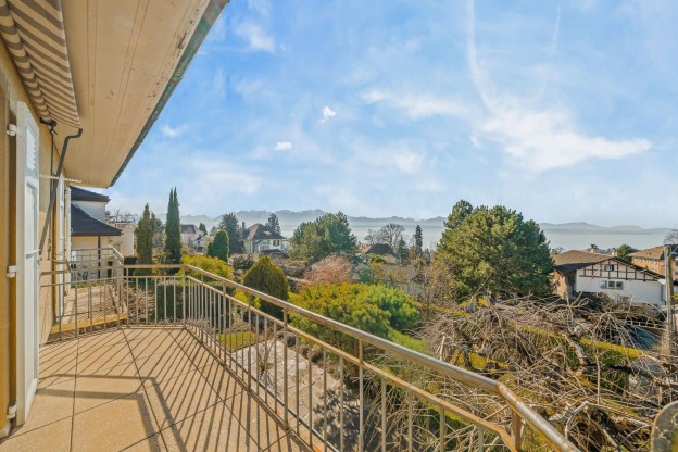 🤩 ÉLÉGANCE INTEMPORELLE ET ART DE VIVRE À LAUSANNE 💚✨

Une visite s’impose. 😉

Prenons le temps de nous rencontrer. 
Tout simplement. 

#immobilier #proximmo #proximmoagenceimmobiliere #vente #icionvend