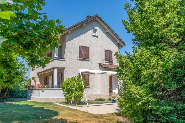 💚 𝐂𝐎𝐔𝐏 𝐃𝐄 𝐂𝐎𝐄𝐔𝐑 𝐀̀ 𝐃𝐄𝐍𝐆𝐄𝐒 😍😉

Idéalement située dans le village prisé de Denges, cette maison soigneusement entretenue séduira les amateurs de qualité et d’espace. Chaque détail a été pensé pour offrir un cadre de vie optimal. 🏡✨

Un bien à découvrir sans tarder. 😉

Prenons le temps de nous rencontrer. 
Tout simplement. 

#immobilier #proximmo #proximmoagenceimmobiliere  #icionvend