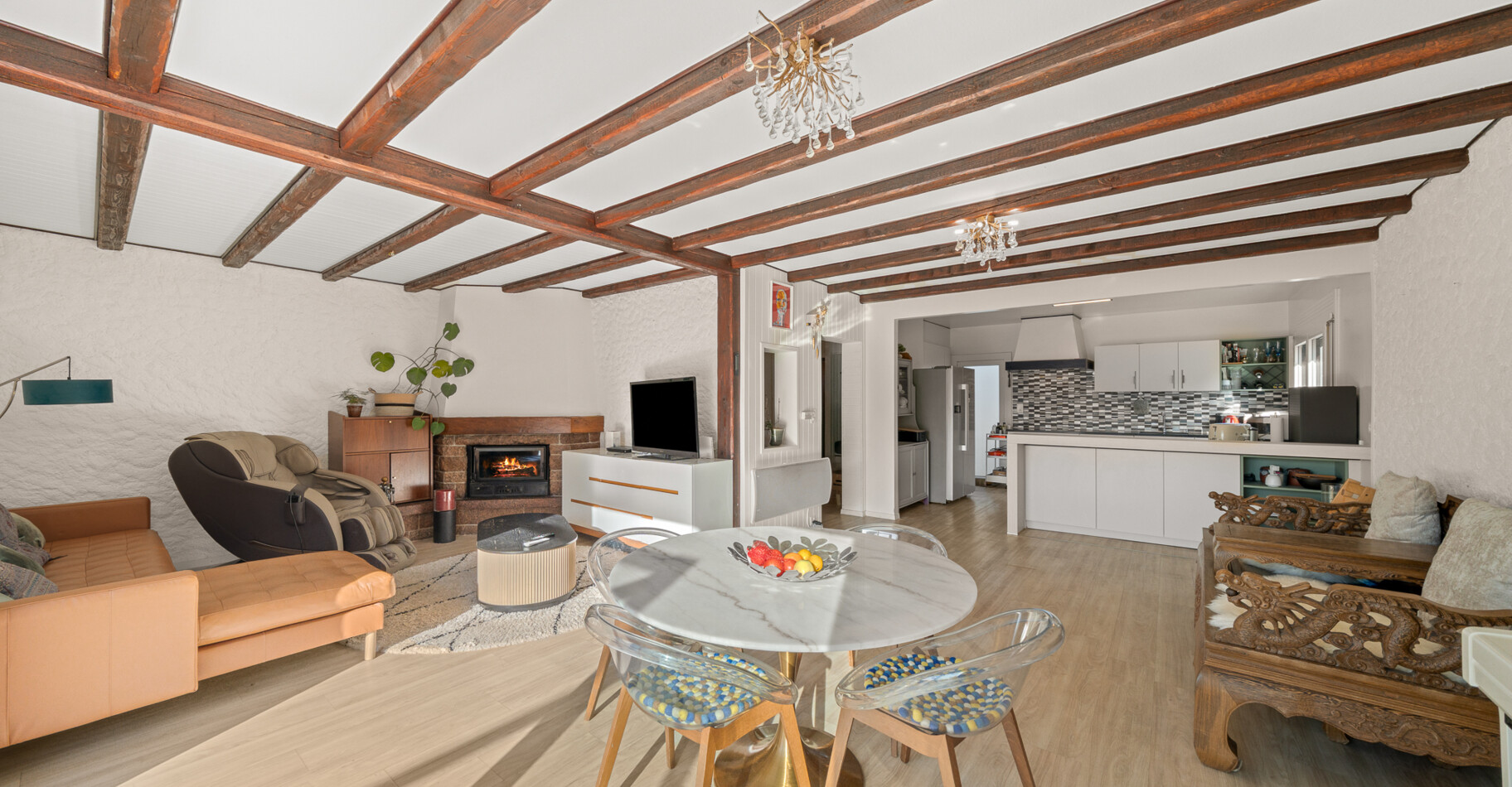 VILLA JUMELÉE AU COEUR D'EPALINGES !