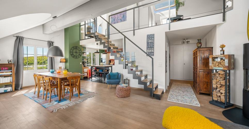 ATTIQUE CONTEMPORAIN AU COEUR DU CALME VAUDOIS