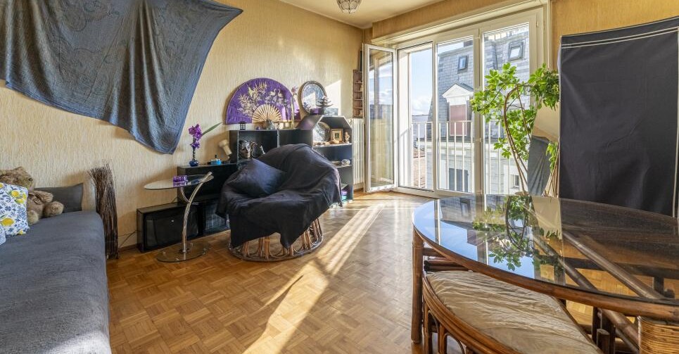 EMPLACEMENT RARE, À DEUX PAS DU CENTRE-VILLE !