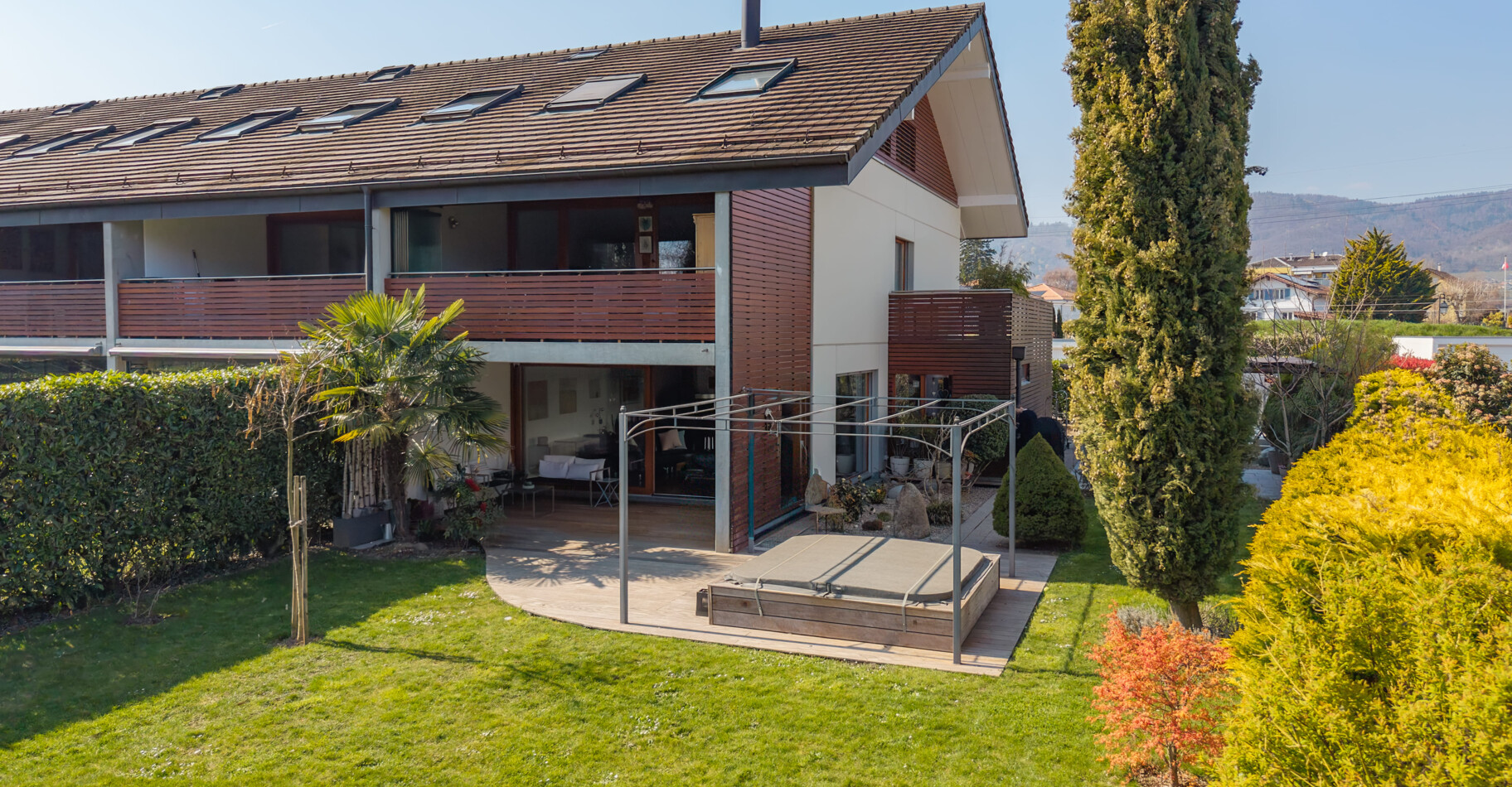 UNE SITUATION IDÉALE ENTRE LAC ET VIGNES 