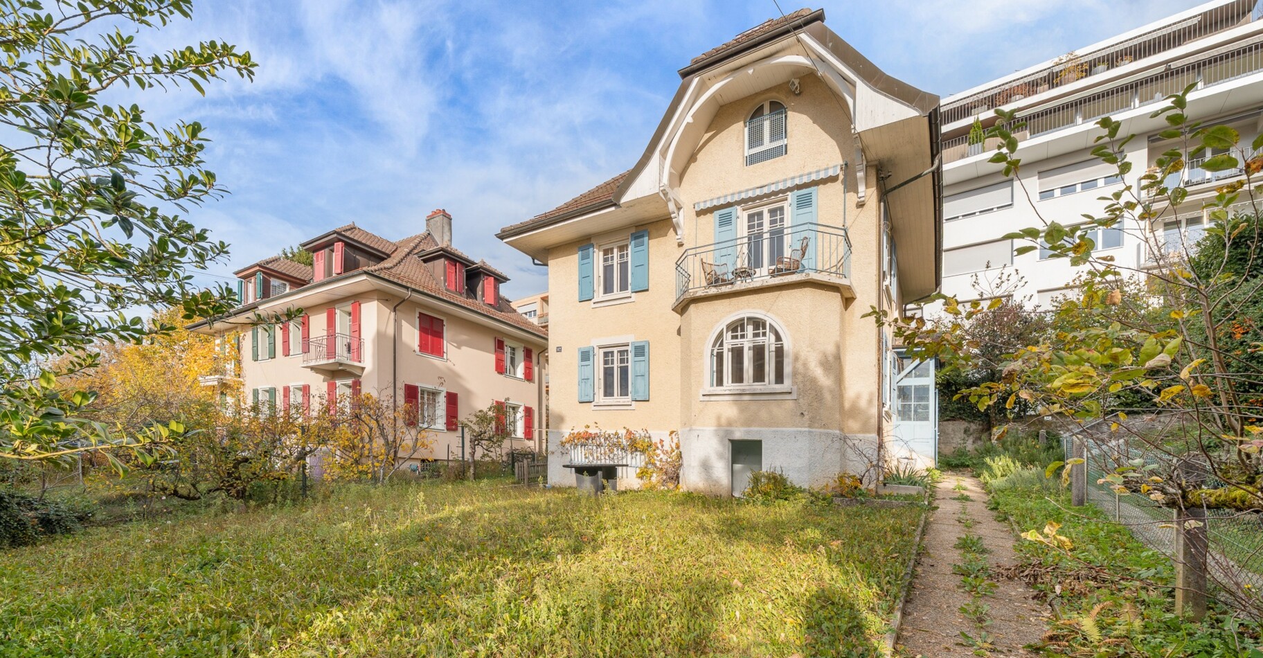 Villa de caractère à Lausanne avec jardin et permis en force
