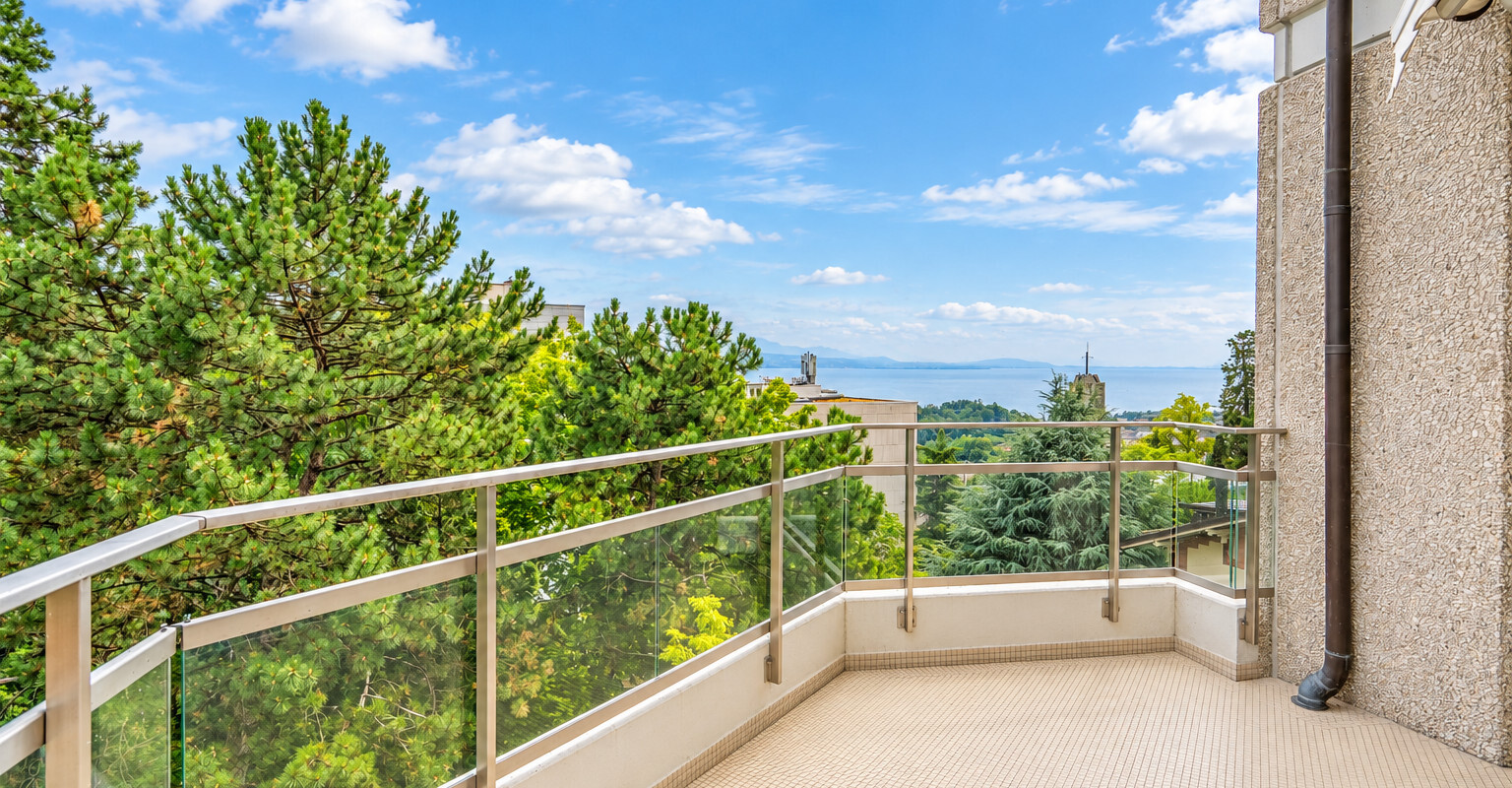Duplex d’exception avec terrasse et jardin au cœur de Lausanne