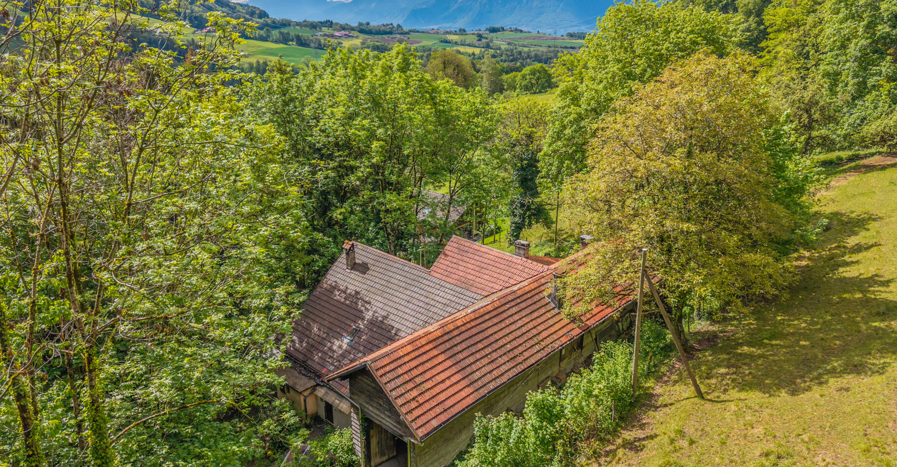 AUTHENTIQUE FERME DE CARACTÈRE