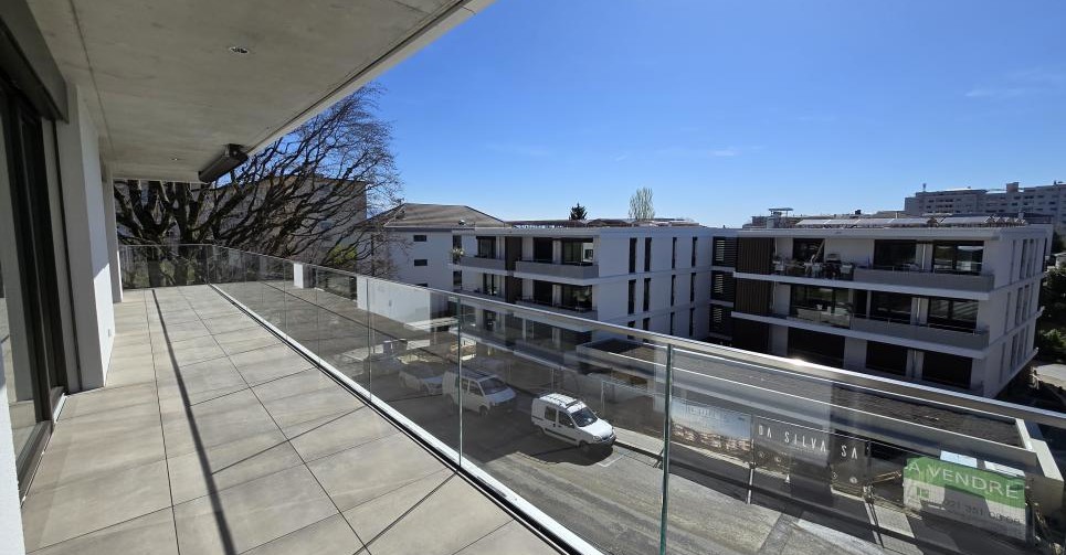 RARE ! NEUF ET DISPONIBLE DE SUITE !