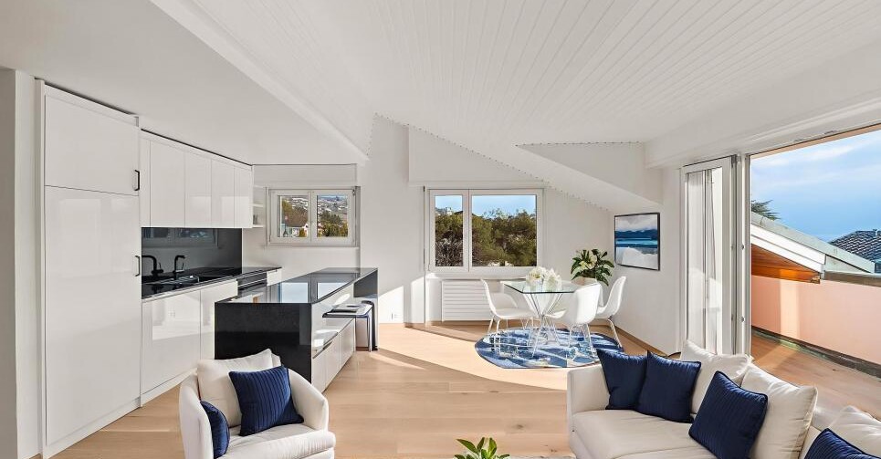 RARE SUR LE MARCHÉ - ATTIQUE RENOVÉ