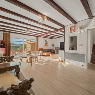 VILLA JUMELÉE AU COEUR D'EPALINGES !