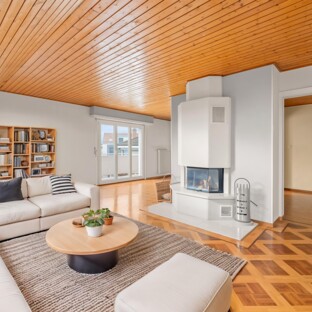 ATTIQUE A DEUX PAS DU LAC