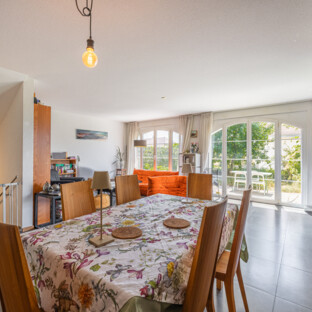 VILLA MITOYENNE 5,5 PIECES PARFAITEMENT SITUEE A CHAVORNAY !