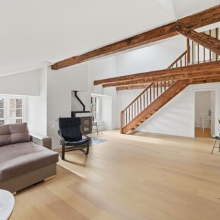 Triplex rénové dans une bâtisse de 1865, à 10 min de Morges