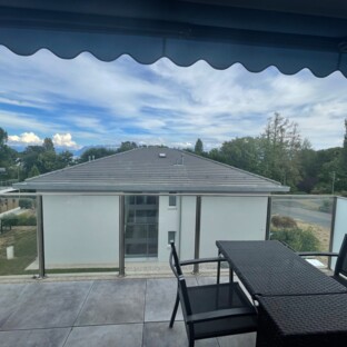 MAGNIFIQUE APPARTEMENT AVEC BALCON À 200M DU LAC