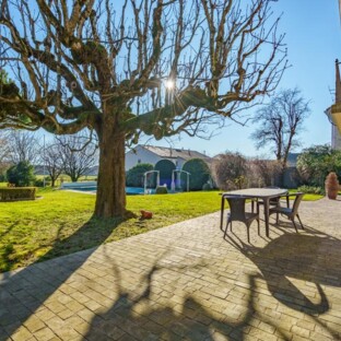 OPPORTUNITÉ RARE DE VIVRE DANS UN CADRE ENCHANTEUR