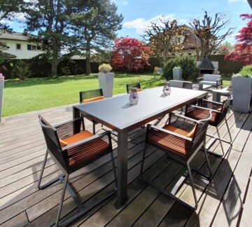 MAGNIFIQUE DEMEURE AVEC JACUZZI