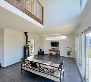 MAISON D'ARCHITECTE AU COEUR DE LA NATURE