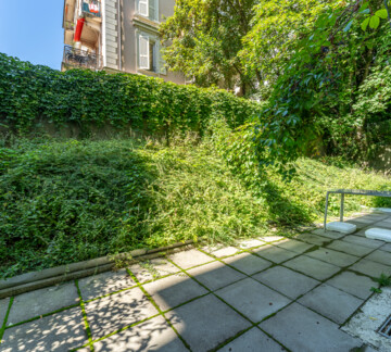 EMPLACEMENT RARE, À DEUX PAS DU CENTRE-VILLE !