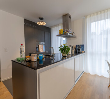 OPPORTUNITÉ ! EMPLACEMENT IDÉAL PROCHE DE TOUT!