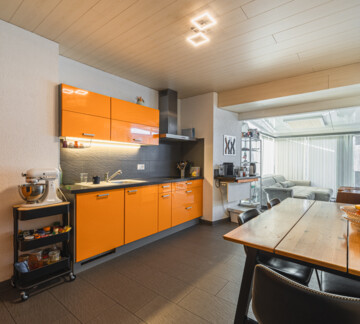 MAISON D'HABITATION AVEC POTENTIEL CONSTRUCTIBLE A CHAVORNAY