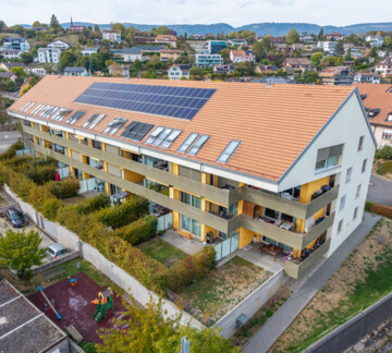 OPPORTUNITÉ ! PROCHE DE LA VILLE, AVEC JARDIN !