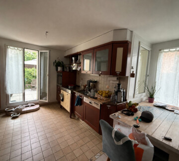 VILLA LOCATIVE IDÉALEMENT SITUÉE À 5 MINUTES DE LAUSANNE (CRISSIER) !