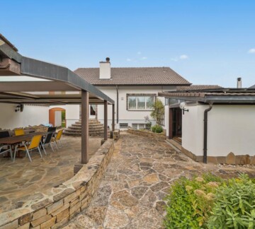 Rare sur le marché : villa familiale à Crans-près-Céligny