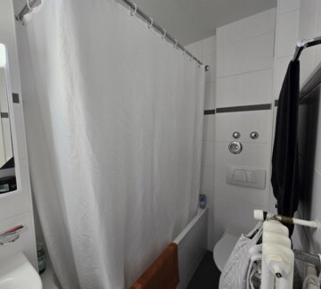 EMPLACEMENT RARE, À DEUX PAS DU CENTRE-VILLE !