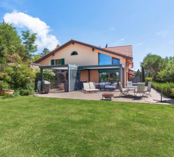 Spacieuse avec vue spectaculaire et grand jardin