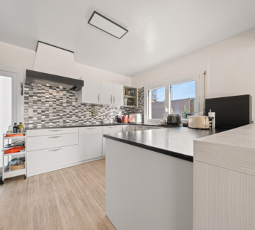 VILLA JUMELÉE AU COEUR D'EPALINGES !