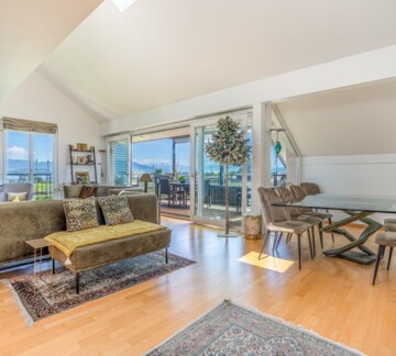 OFF MARKET ! DUPLEX D'EXCEPTION AVEC VUE SUR LE LAC