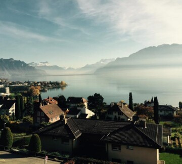 VUE IMPRENABLE À DEUX PAS DU LAC