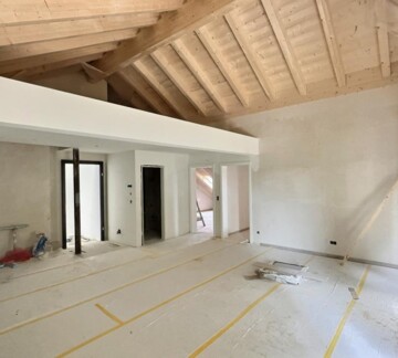 NOUVEAU À 4 MIN À PIED DU LEB !