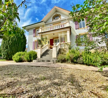 OBJET D'EXCEPTION ! SOMPTUEUSE MAISON DE MAÎTRE