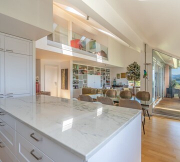 OFF MARKET ! DUPLEX D'EXCEPTION AVEC VUE SUR LE LAC