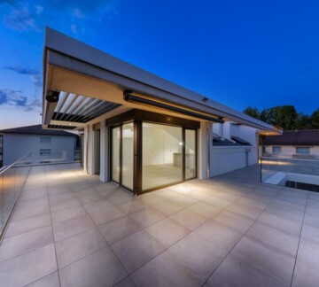 EXCLUSIF - ATTIQUE NEUF AU COEUR DE PRILLY