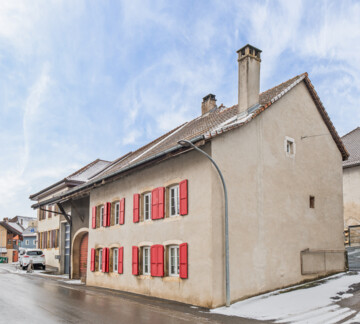 Maison villageoise de deux appartement avec potentiel d'agrandissement