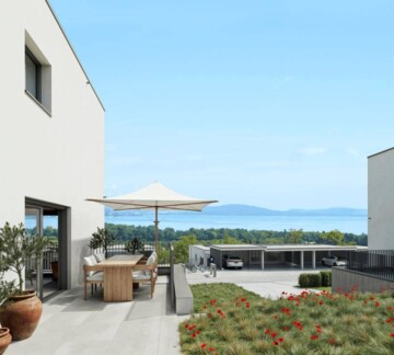 DES VILLAS PRESTIGIEUSES AVEC LE LAC POUR HORIZON