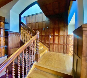 BEAUX VOLUMES ET ACCÈS PRATIQUES