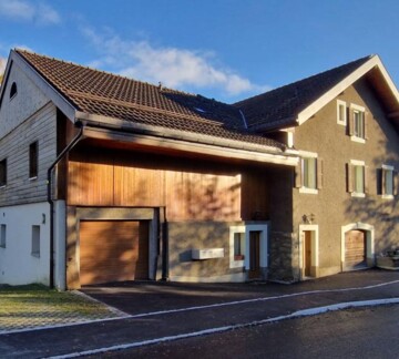 Superbe demeure plurifamiliale comprenant trois appartements