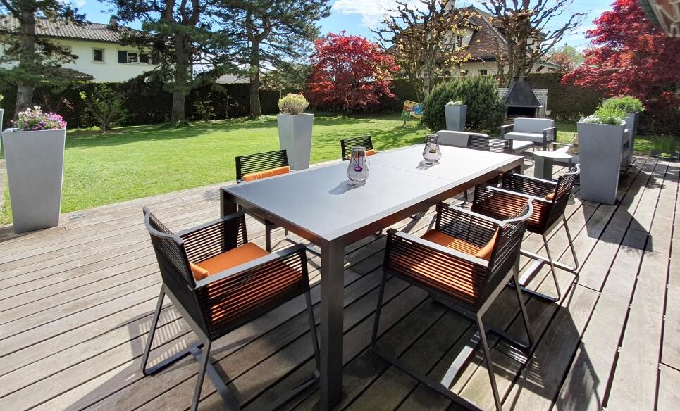 MAGNIFIQUE DEMEURE AVEC JACUZZI