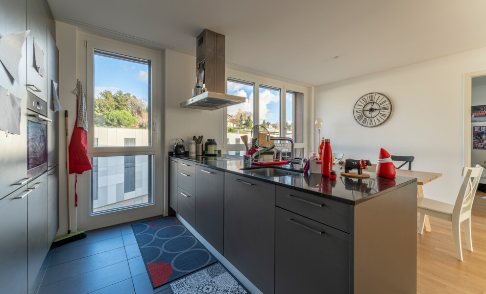 OPPORTUNITÉ ! EMPLACEMENT IDÉAL PROCHE DE TOUT!