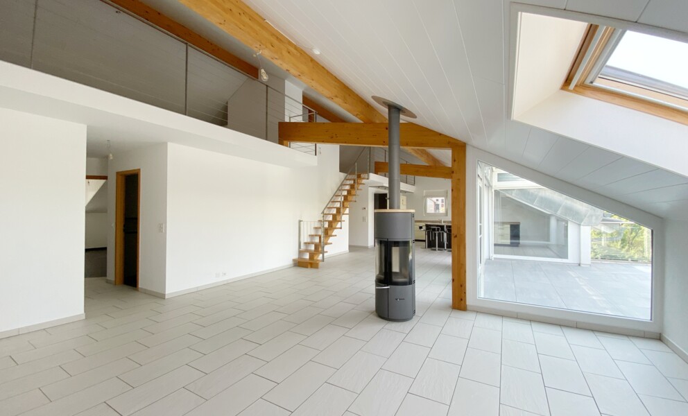 APPARTEMENT ATTIQUE AVEC TERRASSE IDEALEMENT SITUE A ORBE !