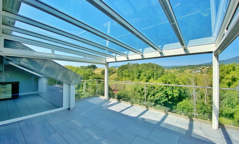 APPARTEMENT ATTIQUE AVEC TERRASSE IDEALEMENT SITUE A ORBE !